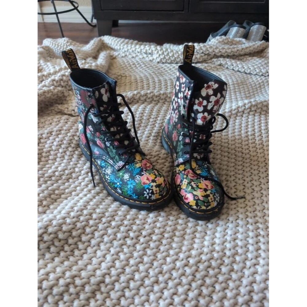 Floral doc Martin's size 8